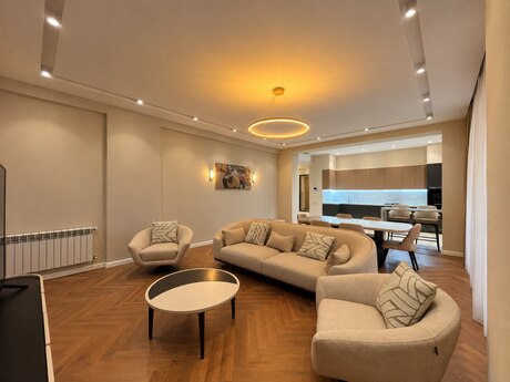 3-room new-build apartment for rent in İzmir Residence, 140 m², 3 000 AZN/mo, photo 4 / 12