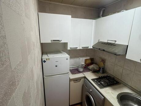 Memar Əcəmidə 2 otaqlı köhnə tikili mənzil kirayə verilir, 50 m², 450 AZN/ay, şəkil 5 / 9