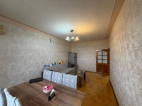 Azadlıq Prospektidə 2 otaqlı köhnə tikili mənzil satılır, 50 m², 90 000 AZN, şəkil 2 / 12
