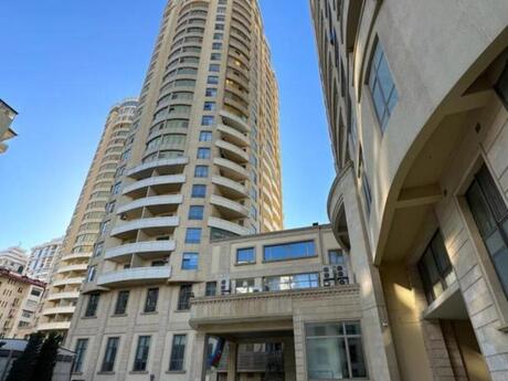 Продаётся 3-комнатная квартира в новостройке, Nizami, 127 м², 329 000 AZN, фото 2 / 12