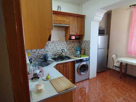 Продаётся 4-комнатная квартира в старом фонде, İnşaatçılar, 105 м², 230 000 AZN, фото 4 / 12