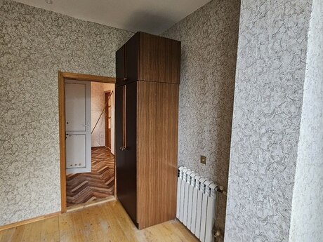 Bakıxanovda 2 otaqlı köhnə tikili mənzil kirayə verilir, 38 m², 400 AZN/ay, şəkil 3 / 9