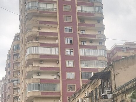 28 Mayda 4 otaqlı yeni tikili mənzil satılır, 265 m², 820 000 AZN, şəkil 2 / 12