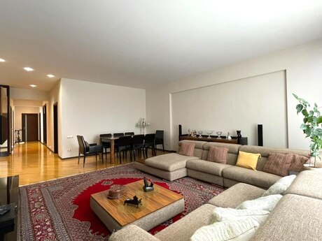 4-room apartment, 200 m², 28 May: 800 000 ₼ 4