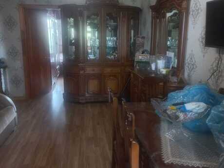 Neftçilərdə 2 otaqlı köhnə tikili mənzil satılır, 47 m², 138 000 AZN, şəkil 2 / 12