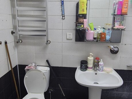 Qara Qarayevdə 2 otaqlı köhnə tikili mənzil kirayə verilir, 35 m², 550 AZN/ay, şəkil 5 / 11