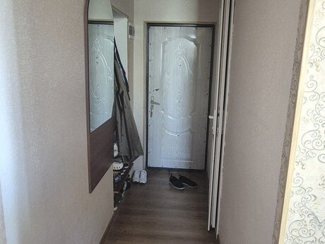 2 otaq · 35 m² · 4/4 mərtəbə, Qara Qarayev