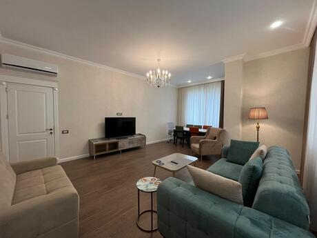 3-room new-build apartment for rent in İzmir Residence, 110 m², 2 200 AZN/mo, photo 3 / 12