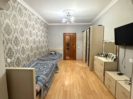 3-room old-build apartment for sale in Əhmədli, 95 m², 205 000 AZN, photo 5 / 12