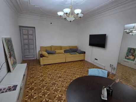 Yasamalda 2 otaqlı köhnə tikili mənzil kirayə verilir, 70 m², 850 AZN/ay, şəkil 2 / 12