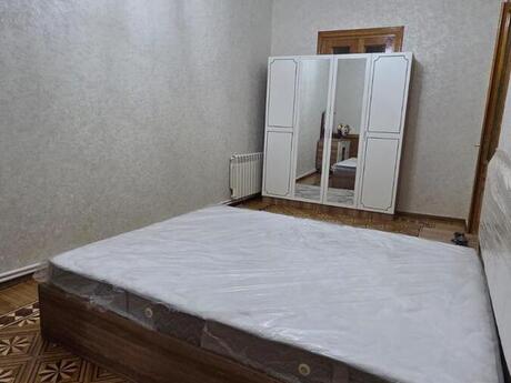 Nəsimidə 4 otaqlı köhnə tikili mənzil kirayə verilir, 110 m², 1 000 AZN/ay, şəkil 5 / 12