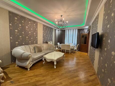 Neftçilərdə 3 otaqlı yeni tikili mənzil satılır, 96 m², 255 000 AZN, şəkil 2 / 8