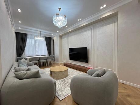 Elan №6525189 - Bakı, Nizami m., 4 otaqlı, 180 m², 5/19 mərtəbə