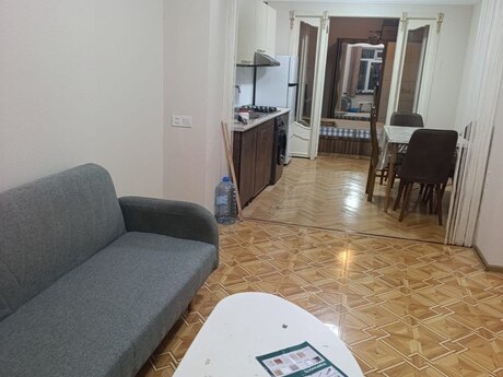 2 otaq · 70 m²