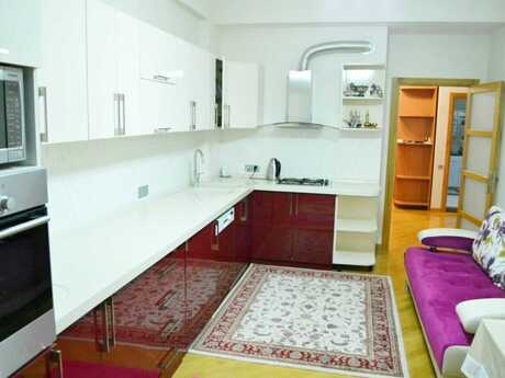 Продаётся 2-комнатная квартира в новостройке, Nizami, 94 м², 292 000 AZN, фото 2 / 7