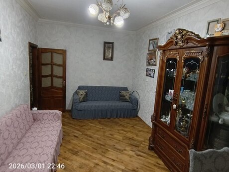 2-room old-build apartment for sale in Massiv D, 68 m², 140 000 AZN, photo 2 / 12