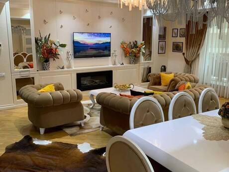 4-room new-build apartment for rent in Port Baku Residence, 190 m², 5 000 AZN/mo, photo 3 / 12