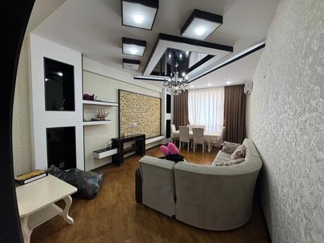 Elan №6525421 - Bakı, Neftçilər m., 2 otaqlı, 90 m², 4/13 mərtəbə