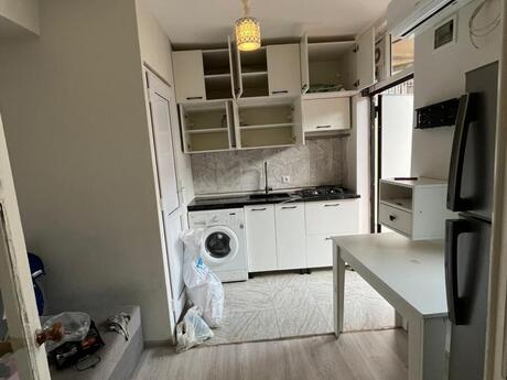 1-room old-build apartment for rent in Nizami, 30 m², 550 AZN/mo, photo 3 / 8