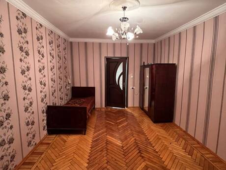 Сдаётся 3-комнатная квартира в старом фонде, Nərimanov, 85 м², 750 AZN/мес, фото 3 / 7