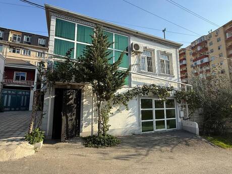 5 otaq · 235 m², Masazır