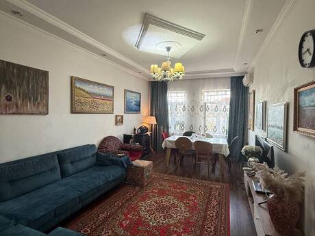 Masazırda 5 otaqlı həyət evi satılır, 235 m², 175 000 AZN, şəkil 2 / 12