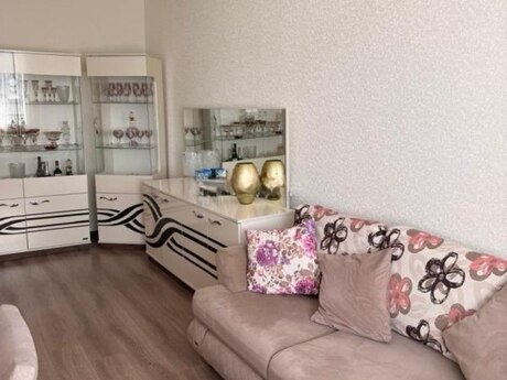 3-room old-build apartment for sale in Həzi Aslanov, 65 m², 167 500 AZN, photo 3 / 12