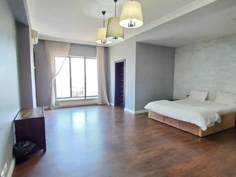 Sahildə 4 otaqlı yeni tikili mənzil satılır, 240 m², 860 000 AZN, şəkil 5 / 6
