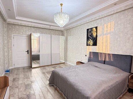 Продаётся 2-комнатная квартира в новостройке, ЖК Amal 2015, 85 м², 218 000 AZN, фото 3 / 11
