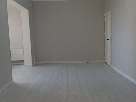 Əhmədlidə 2 otaqlı köhnə tikili mənzil satılır, 75 m², 175 000 AZN, şəkil 2 / 12