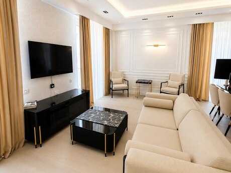 Ağ şəhərdə 3 otaqlı yeni tikili mənzil satılır, 138 m², 649 000 AZN, şəkil 2 / 10