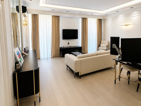 Ağ şəhərdə 3 otaqlı yeni tikili mənzil satılır, 138 m², 649 000 AZN, şəkil 4 / 10