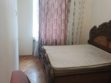 Azadlıq Prospektidə 3 otaqlı köhnə tikili mənzil kirayə verilir, 50 m², 650 AZN/ay, şəkil 4 / 12
