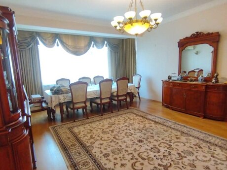 Объявление №6525657 - Баку, Насиминский  р., 3-комн., 120 м², 5/11 этаж