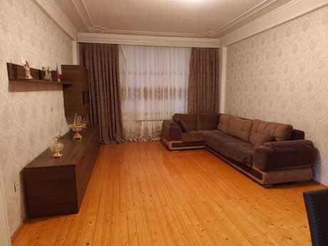 Продаётся 3-комнатная квартира в новостройке, Azadlıq Prospekti, 80 м², 215 000 AZN, фото 2 / 12