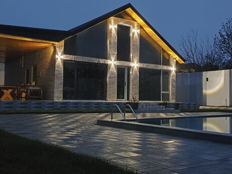 4 otaq · 200 m², Novxanı