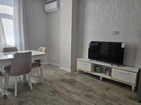 Qurtuluş 93 kompleksində 2 otaqlı yeni tikili mənzil satılır, 42 m², 118 000 AZN, şəkil 3 / 10