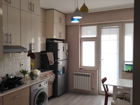 Продаётся 3-комнатная квартира в новостройке, Həzi Aslanov, 76 м², 218 000 AZN, фото 3 / 10