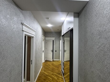 3 rooms · 100 m² · floor 6/17, 20 Yanvar