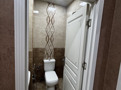 20 Yanvarda 3 otaqlı yeni tikili mənzil kirayə verilir, 100 m², 1 400 AZN/ay, şəkil 5 / 12