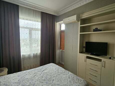 Nərimanovda 2 otaqlı yeni tikili mənzil kirayə verilir, 87 m², 799 AZN/ay, şəkil 2 / 11