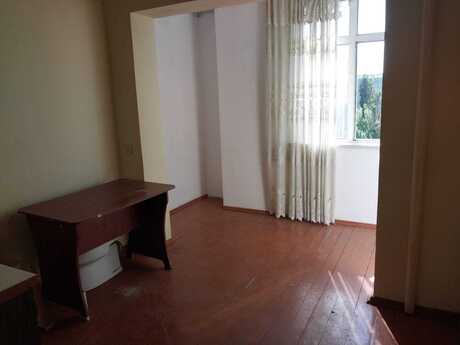 Azadlıq Prospektidə 1 otaqlı köhnə tikili mənzil satılır, 50 m², 124 000 AZN, şəkil 3 / 12