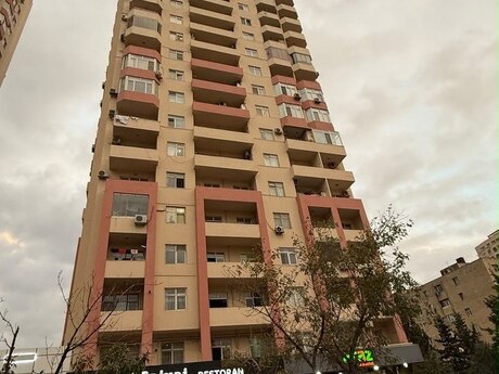 3 İnşaatçılar