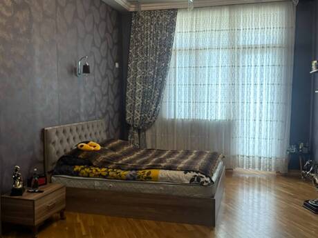 Yasamalda 4 otaqlı mənzil günlük kirayə verilir, 250 m², 200 AZN/gün, şəkil 3 / 12