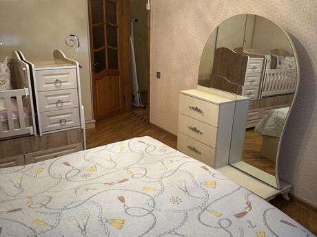 4-room old-build apartment for sale in Yeni Günəşli, 96 m², 185 000 AZN, photo 3 / 12