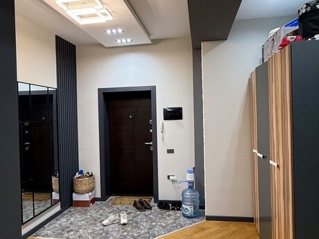 İnşaatçılarda 3 otaqlı yeni tikili mənzil satılır, 112 m², 268 000 AZN, şəkil 2 / 12