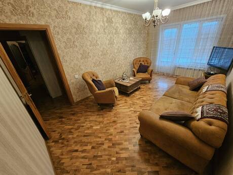 Продаётся 4-комнатная квартира в старом фонде, Nəsimi, 120 м², 285 000 AZN, фото 3 / 12