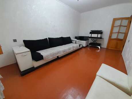 Elmlər Akademiyasında 2 otaqlı köhnə tikili mənzil kirayə verilir, 77 m², 800 AZN/ay, şəkil 2 / 11