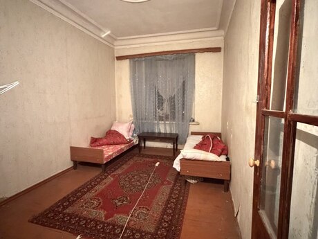 Ağ şəhərdə 3 otaqlı köhnə tikili mənzil kirayə verilir, 60 m², 250 AZN/ay, şəkil 2 / 8