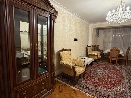 Xalqlar Dostluğunda 3 otaqlı köhnə tikili mənzil kirayə verilir, 80 m², 650 AZN/ay, şəkil 2 / 12